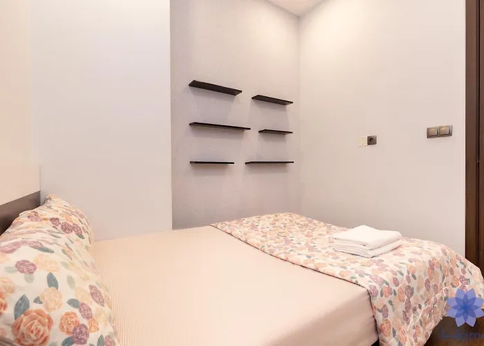Apartment For Rent Near Airport. W/Free Gym & Pool
