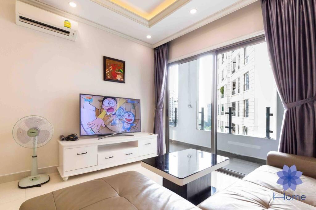 Căn hộ For Rent Near Airport. W/free Gym & Pool *