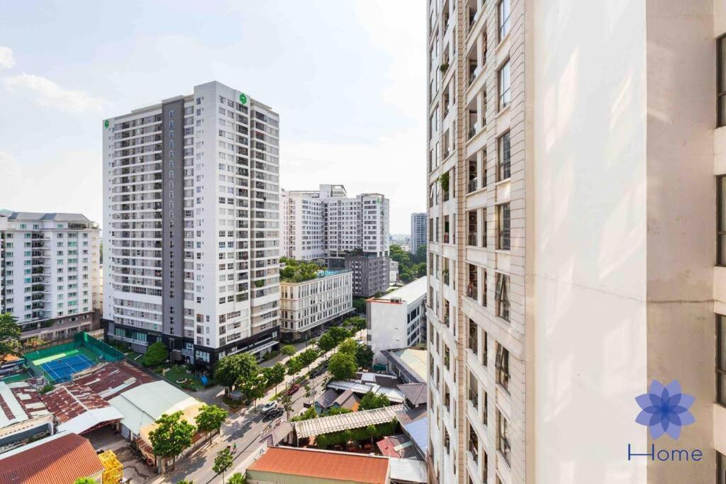 Căn hộ For Rent Near Airport. W/free Gym & Pool TP. Hồ Chí Minh