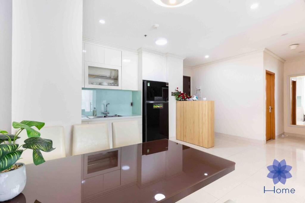 For Rent Near Airport. W/free Gym & Pool Căn hộ