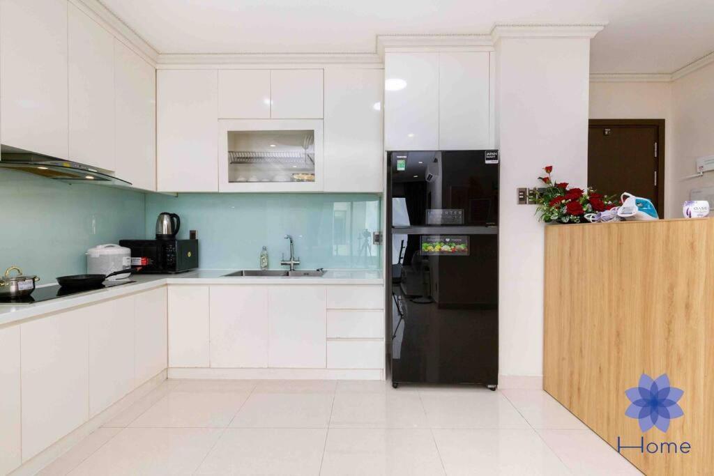 For Rent Near Airport. W/free Gym & Pool * TP. Hồ Chí Minh