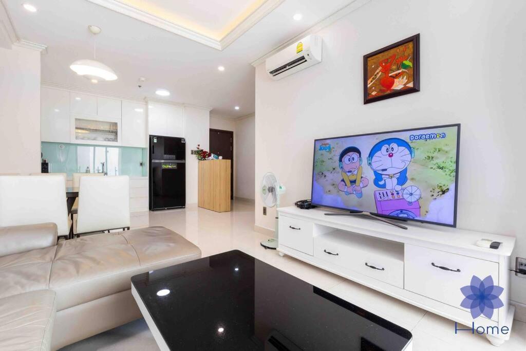 Căn hộ For Rent Near Airport. W/free Gym & Pool TP. Hồ Chí Minh