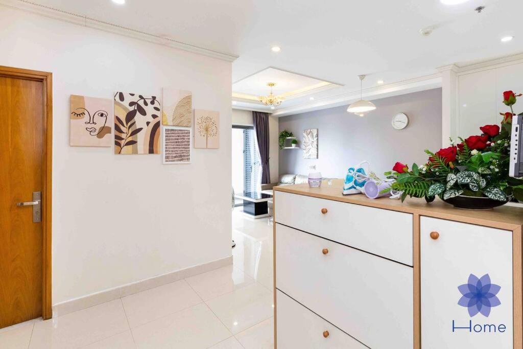 For Rent Near Airport. W/free Gym & Pool Căn hộ TP. Hồ Chí Minh