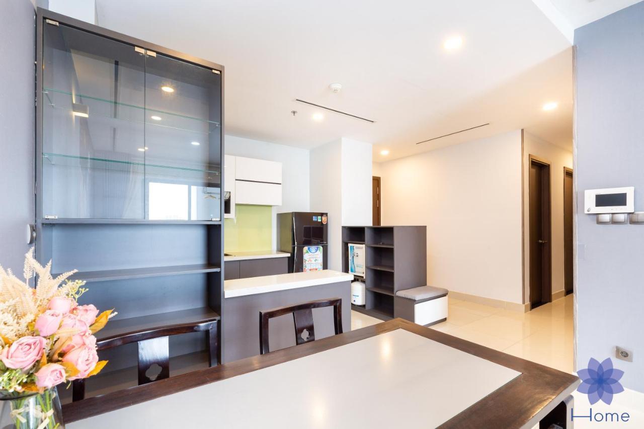 For Rent Near Airport. W/free Gym & Pool Căn hộ