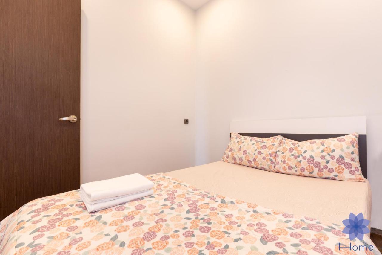 Căn hộ For Rent Near Airport. W/free Gym & Pool